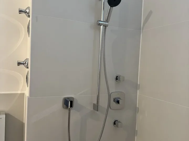 Duschbereich mit Kopfbrause